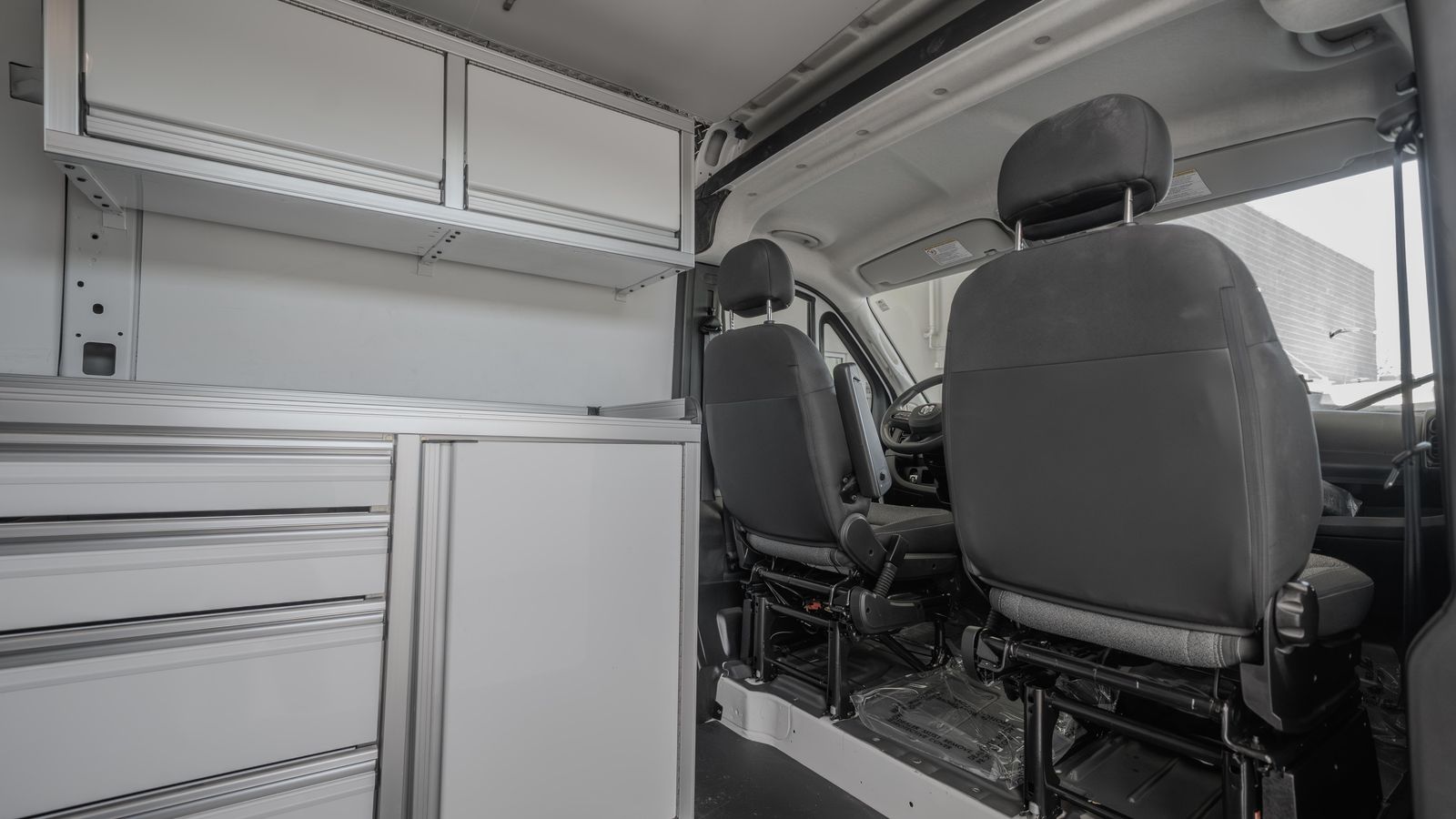 2024 Ram ProMaster 3500 High Roof — foto completa 25 de 36