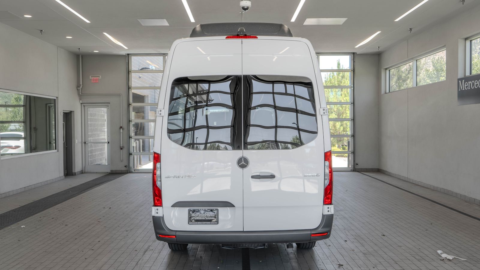 2025 Mercedes-Benz Sprinter 2500 Passenger 170 WB — foto completa 14 de 35