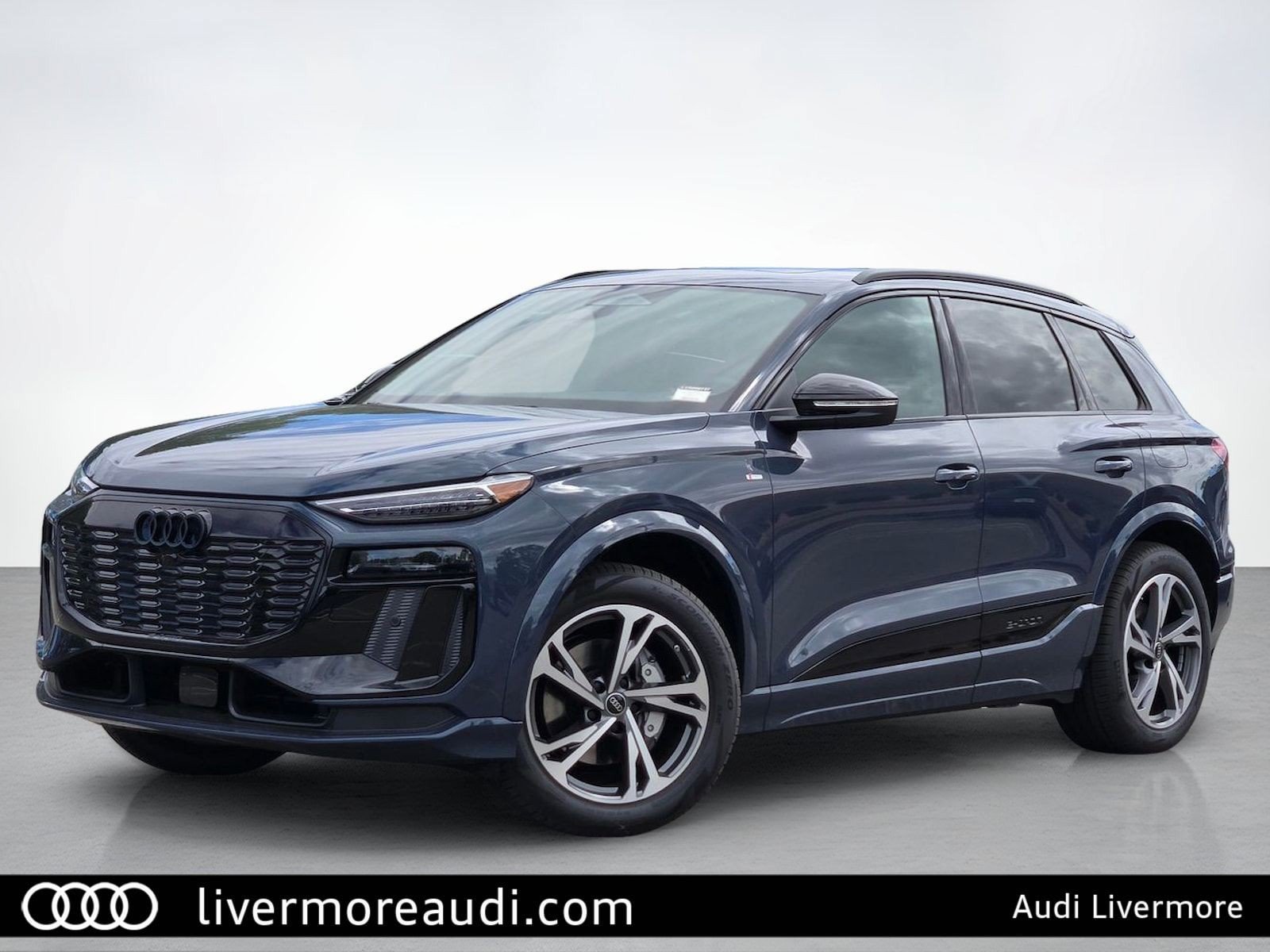 2027 Audi Q6 e-tron Premium Plus — foto 1 de 46