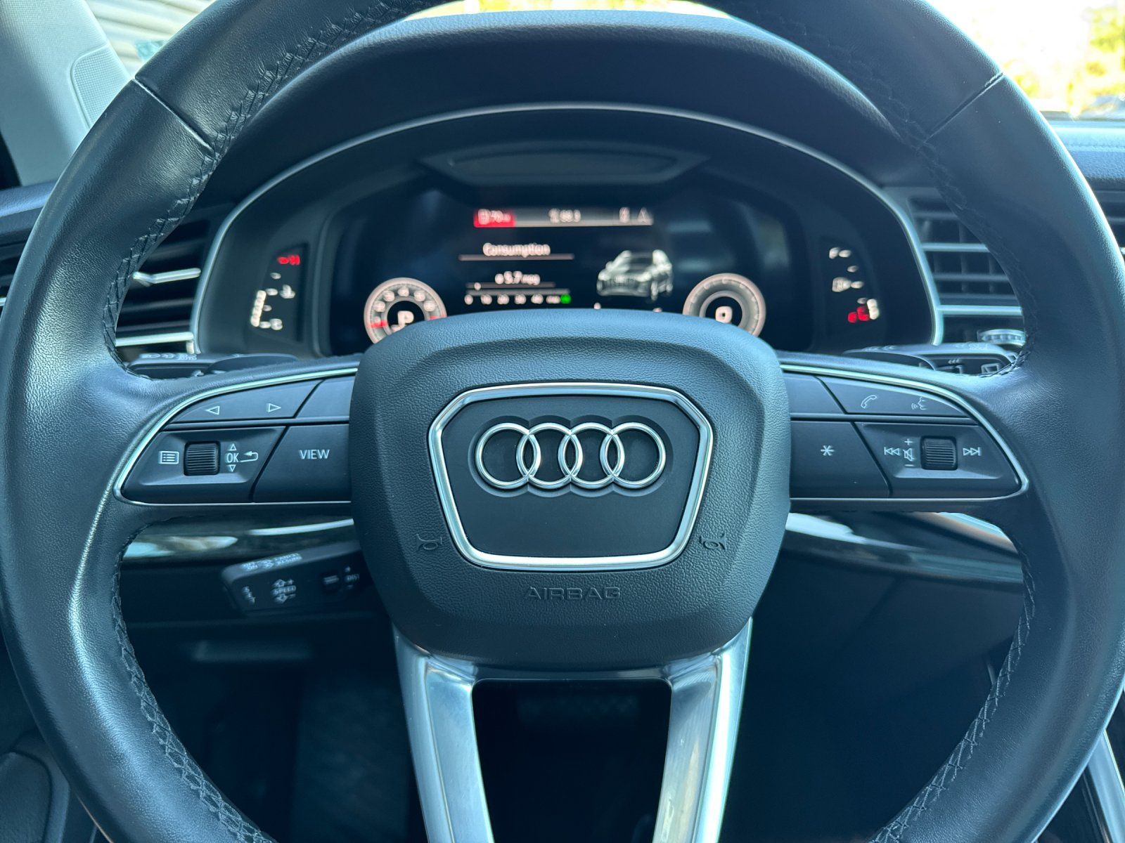 2023 Audi Q7 45 Premium Plus — full photo 24 of 29