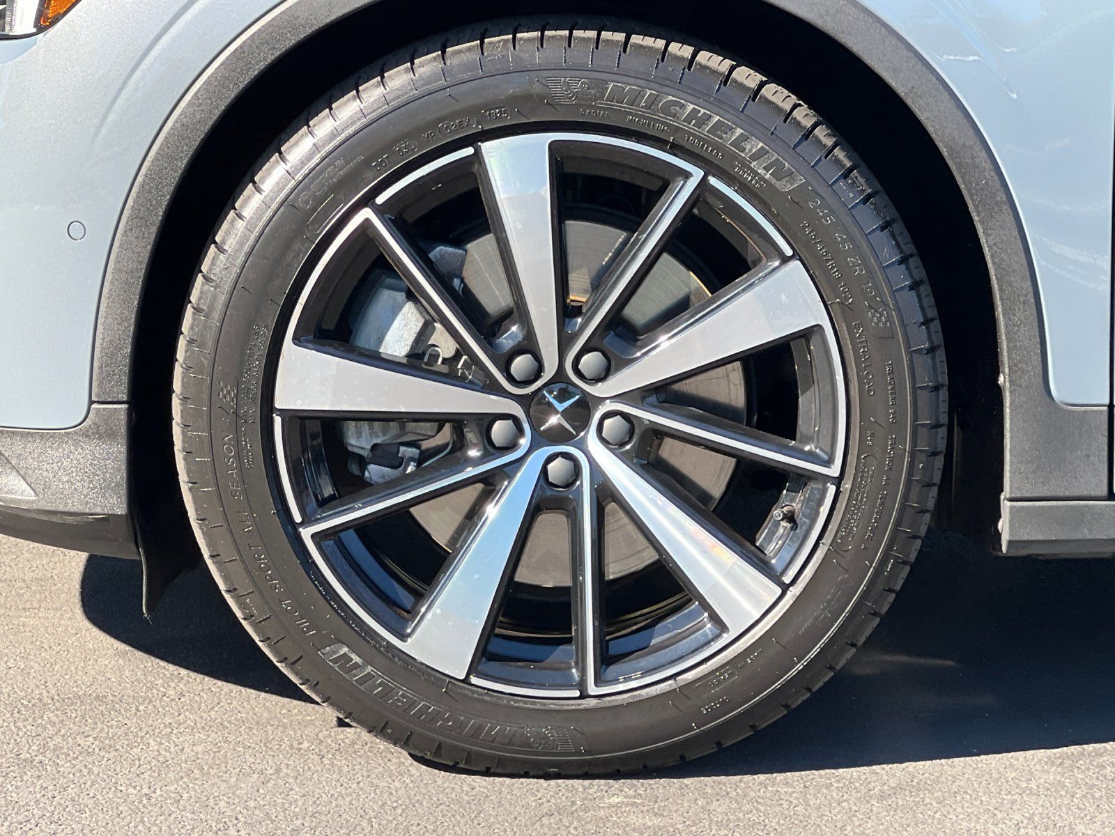 2022 Polestar 2 Long Range Dual Motor — full photo 25 of 29
