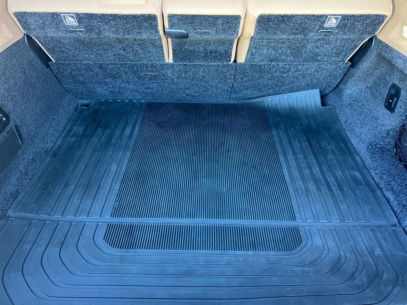 2025 Land Rover Range Rover Autobiography — full photo 13 of 27