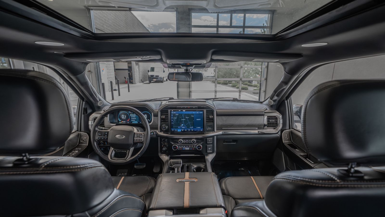 2022 Ford F-150 Platinum — full photo 27 of 33