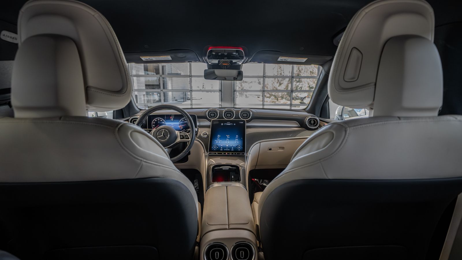 2024 Mercedes-Benz GLC GLC 300 — full photo 25 of 33
