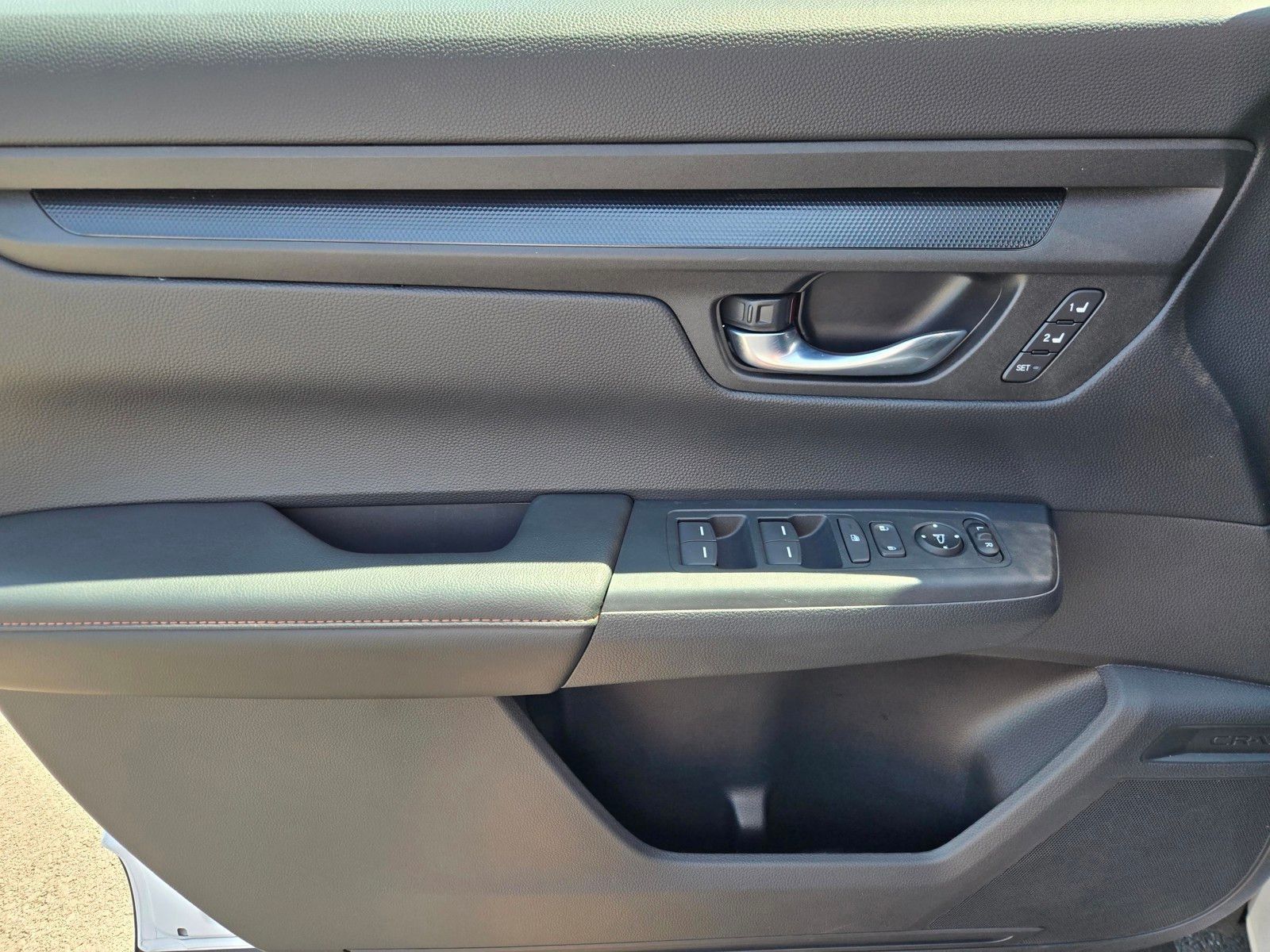 2025 Honda CR-V Hybrid Sport-L — foto completa 18 de 28