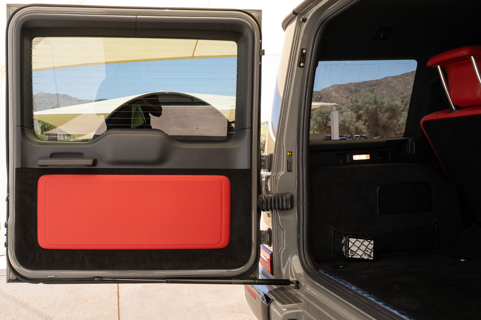 2023 Mercedes-Benz G-Class G 63 AMG® — foto completa 33 de 45