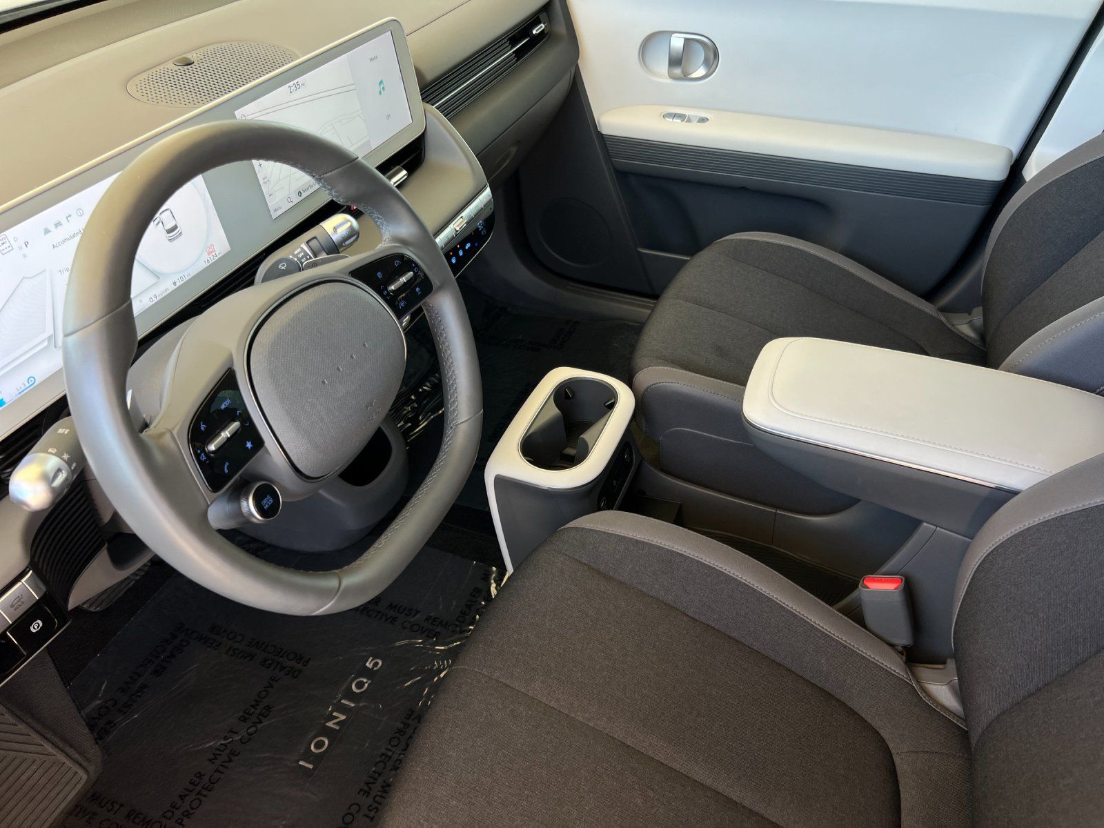 2024 Hyundai IONIQ 5 SEL — full photo 10 of 29