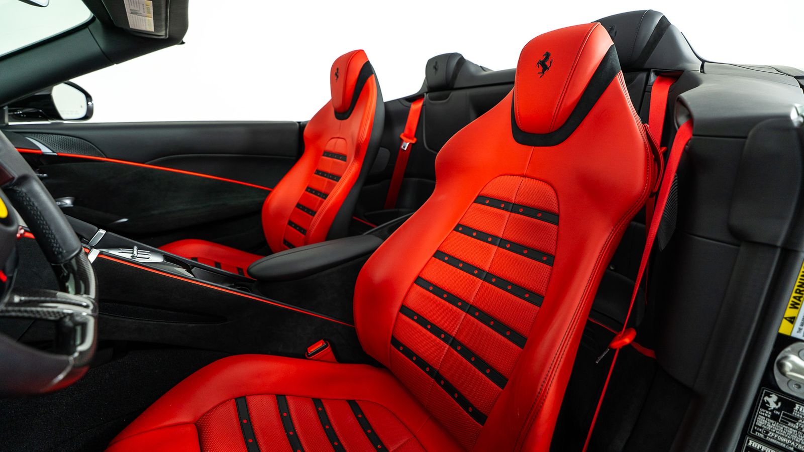 2025 Ferrari Roma Spider — foto completa 16 de 41