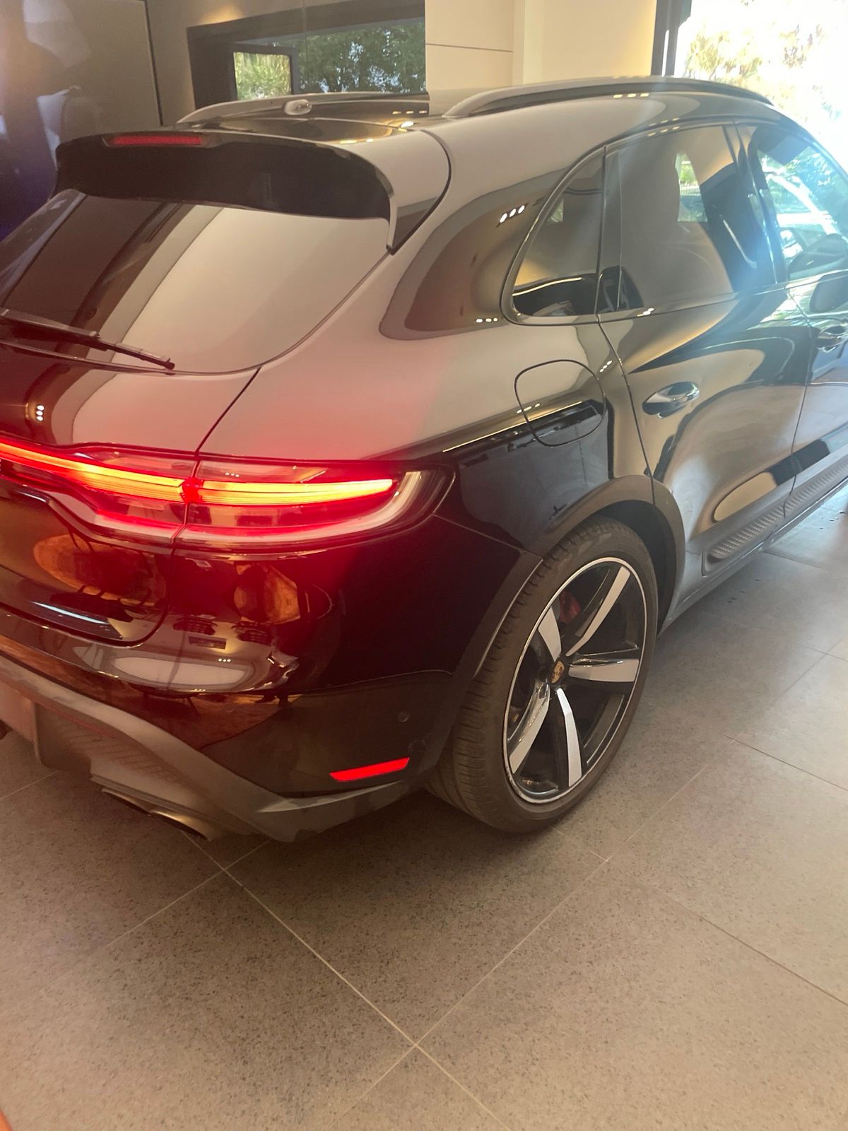 2024 Porsche Macan S — foto completa 4 de 5