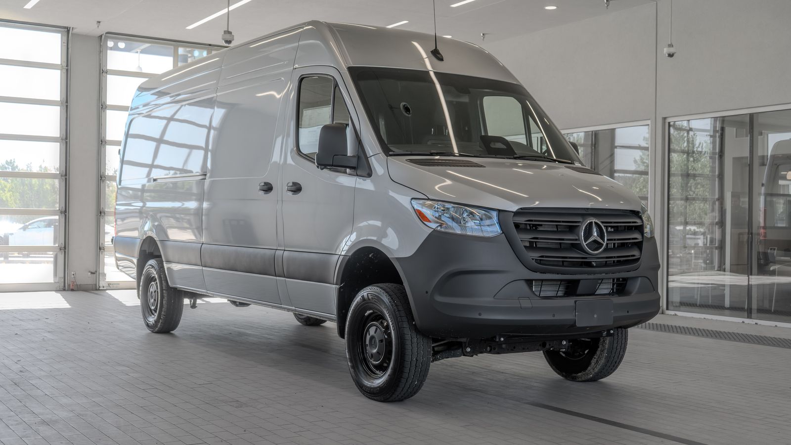 2025 Mercedes-Benz Sprinter 2500 Cargo 170 WB — foto completa 21 de 36