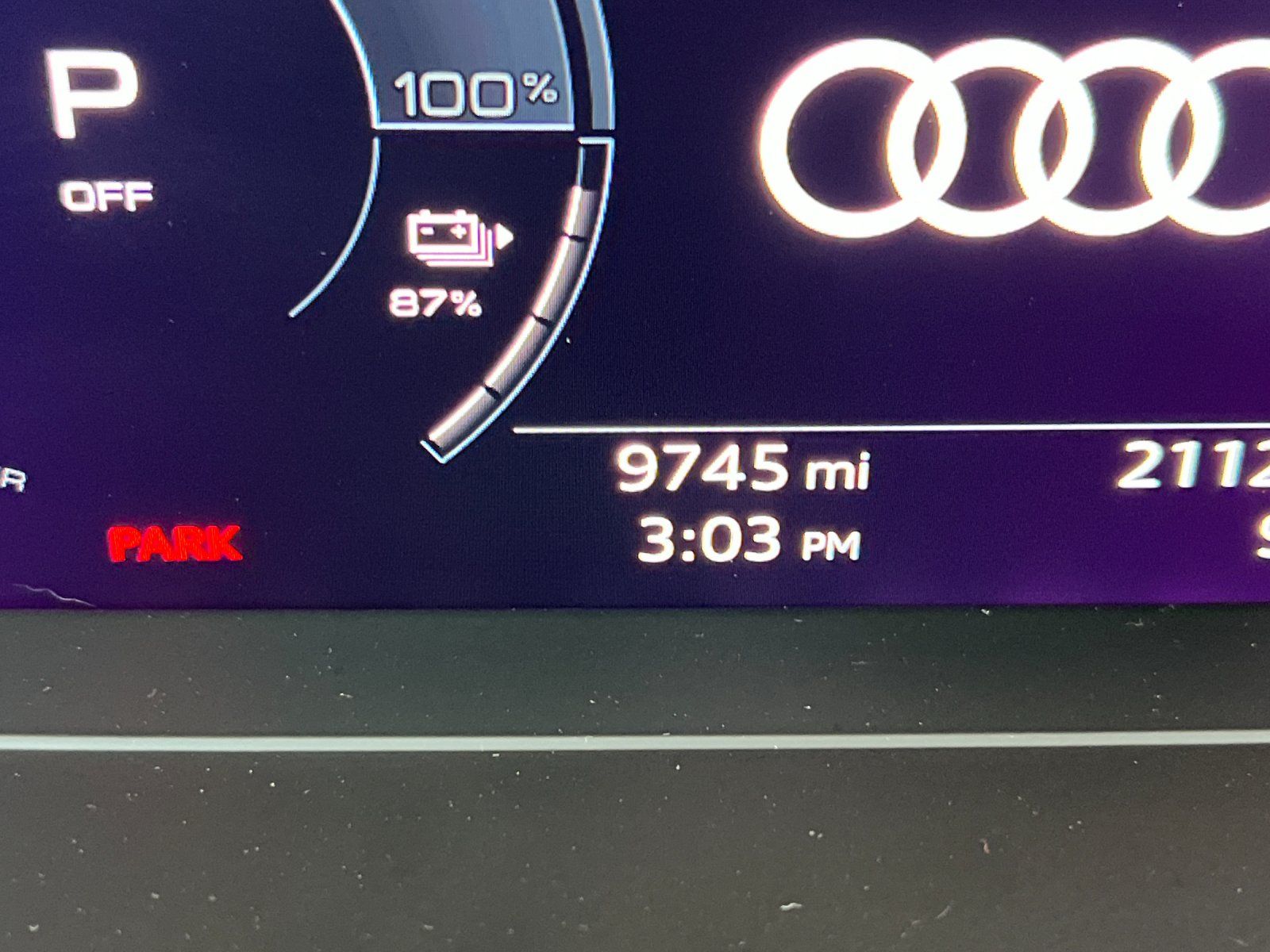2023 Audi Q4 e-tron Premium — foto completa 27 de 28