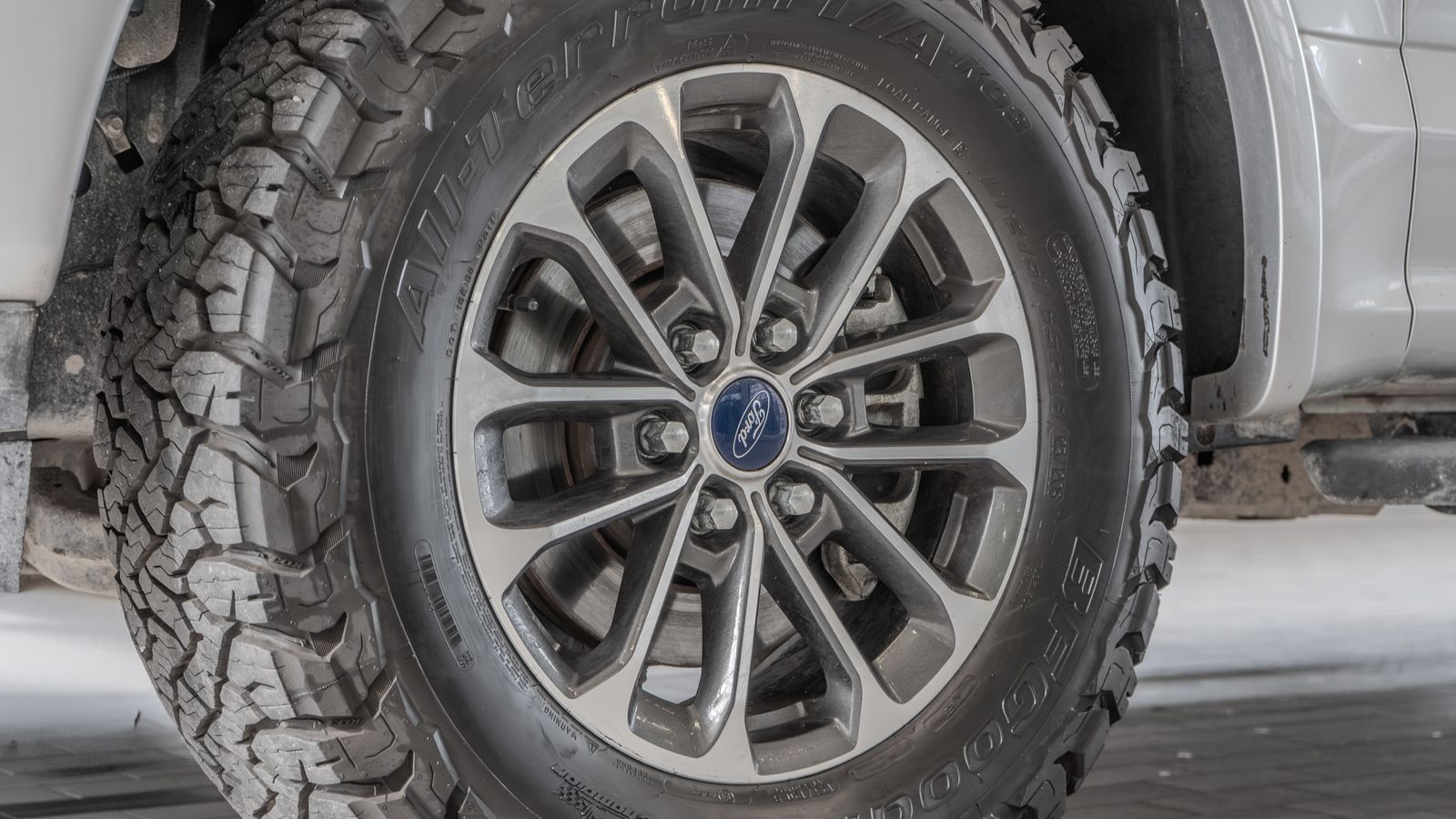2018 Ford F-150 XLT — foto completa 30 de 33
