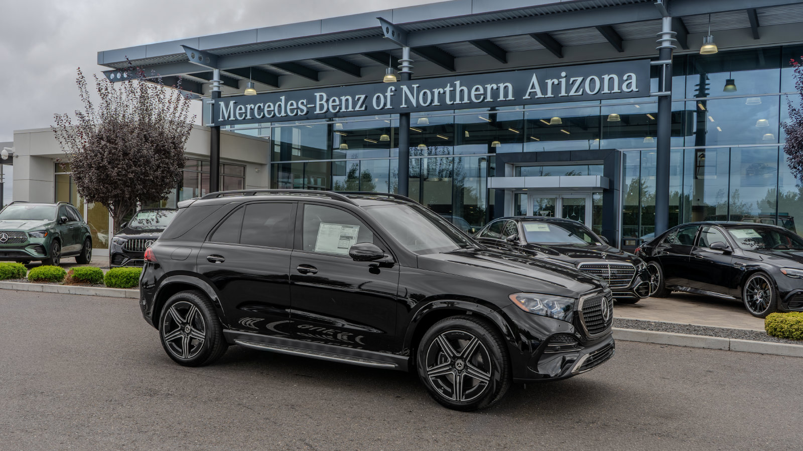 2027 Mercedes-Benz GLE GLE 450 — photo 1 of 36