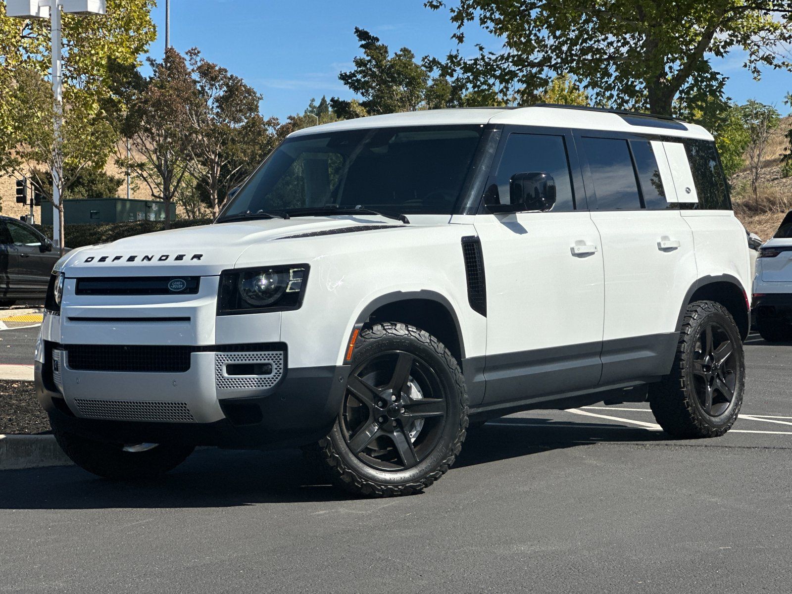 2023 Land Rover Defender 110 SE — foto completa 1 de 27