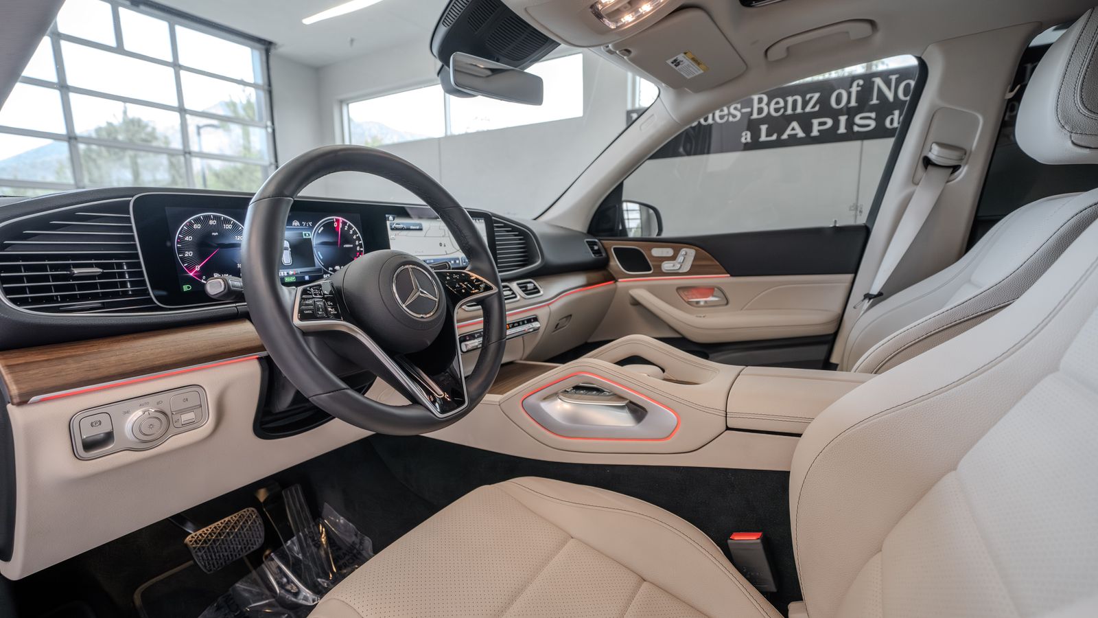 2025 Mercedes-Benz GLE GLE 450e — full photo 5 of 34