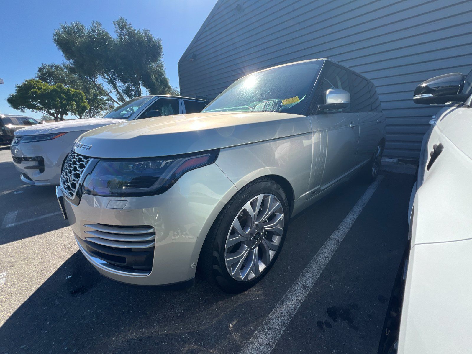 2020 Land Rover Range Rover Autobiography — foto completa 2 de 3