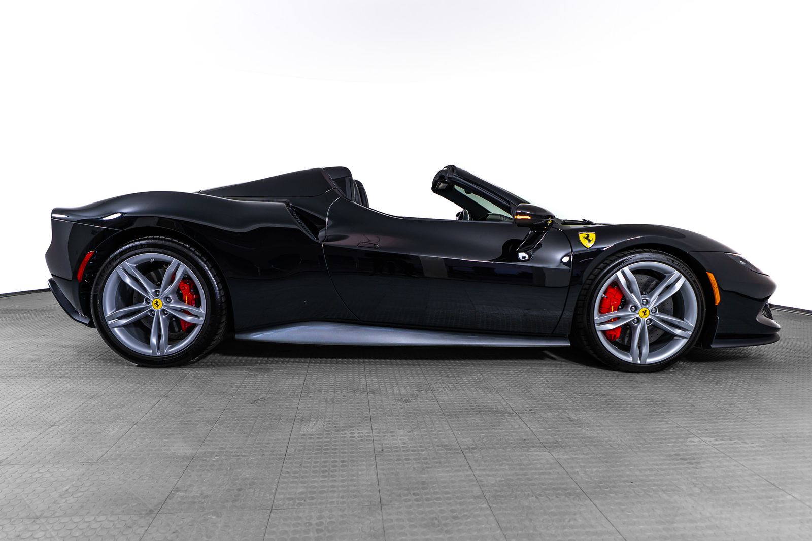 2024 Ferrari 296 GTS — full photo 6 of 46