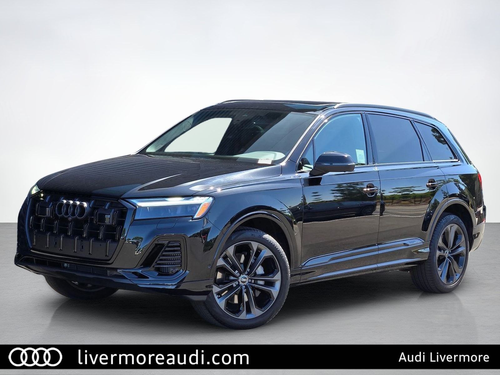 2025 Audi Q7 55 Premium Plus — foto completa 1 de 45
