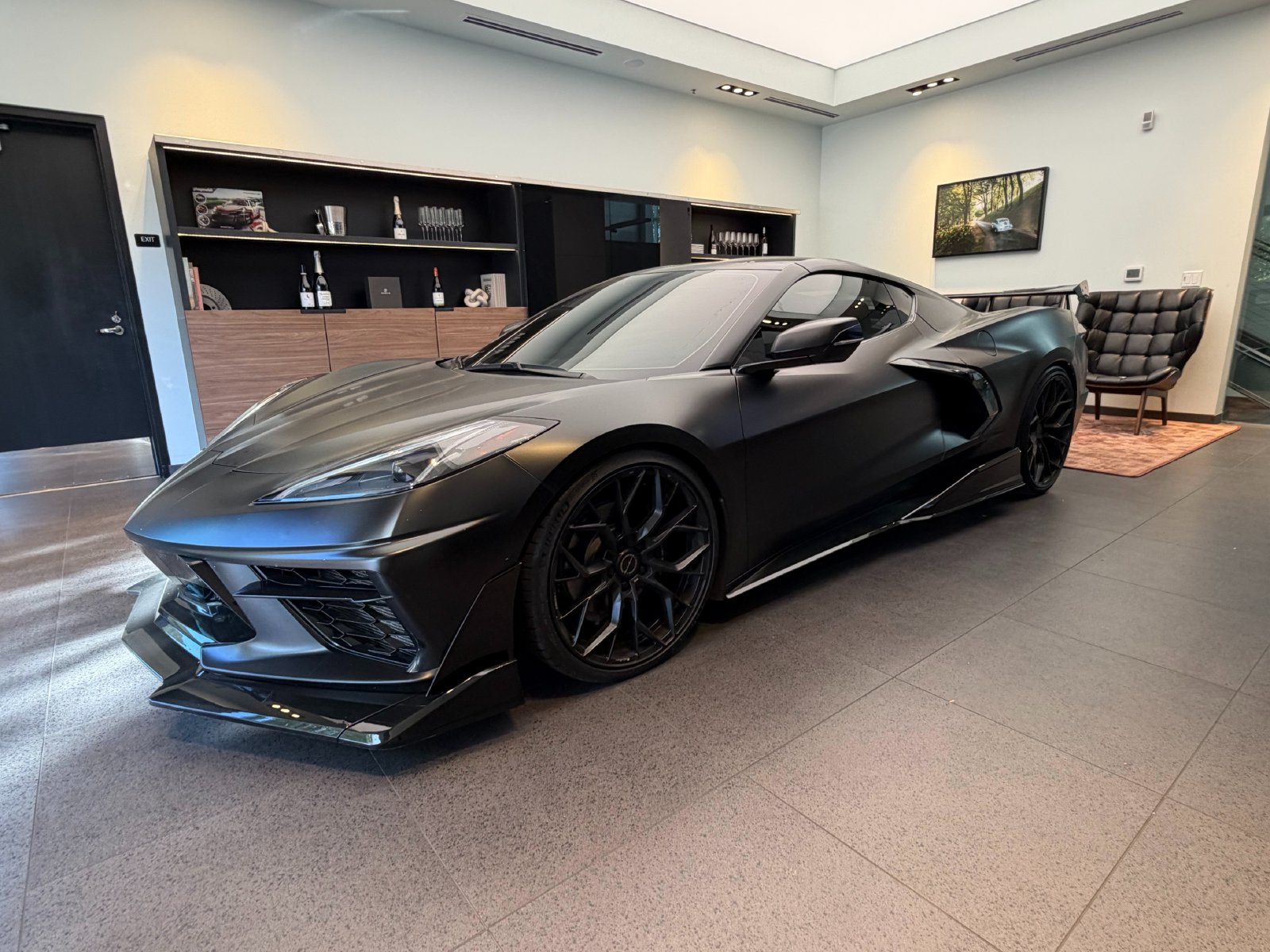 2020 Chevrolet Corvette Stingray — full photo 1 of 7