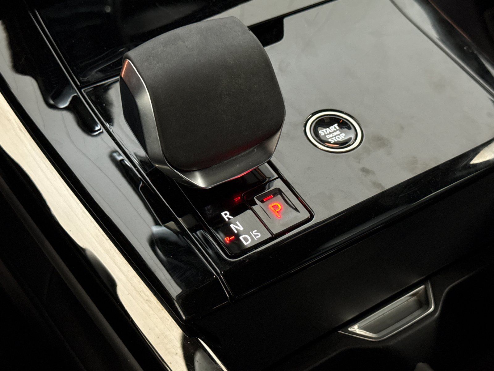 2025 Land Rover Range Rover Sport SE — foto completa 21 de 29