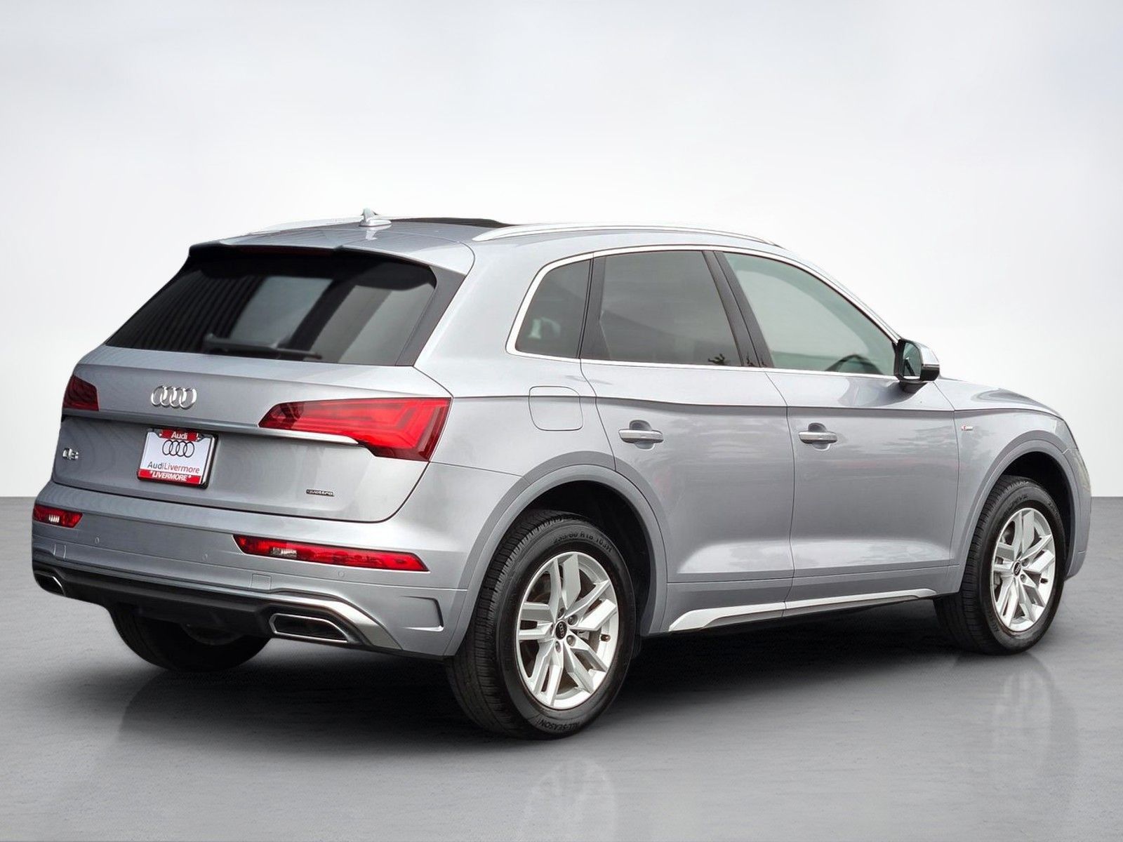 2023 Audi Q5 45 S line Premium — full photo 6 of 45