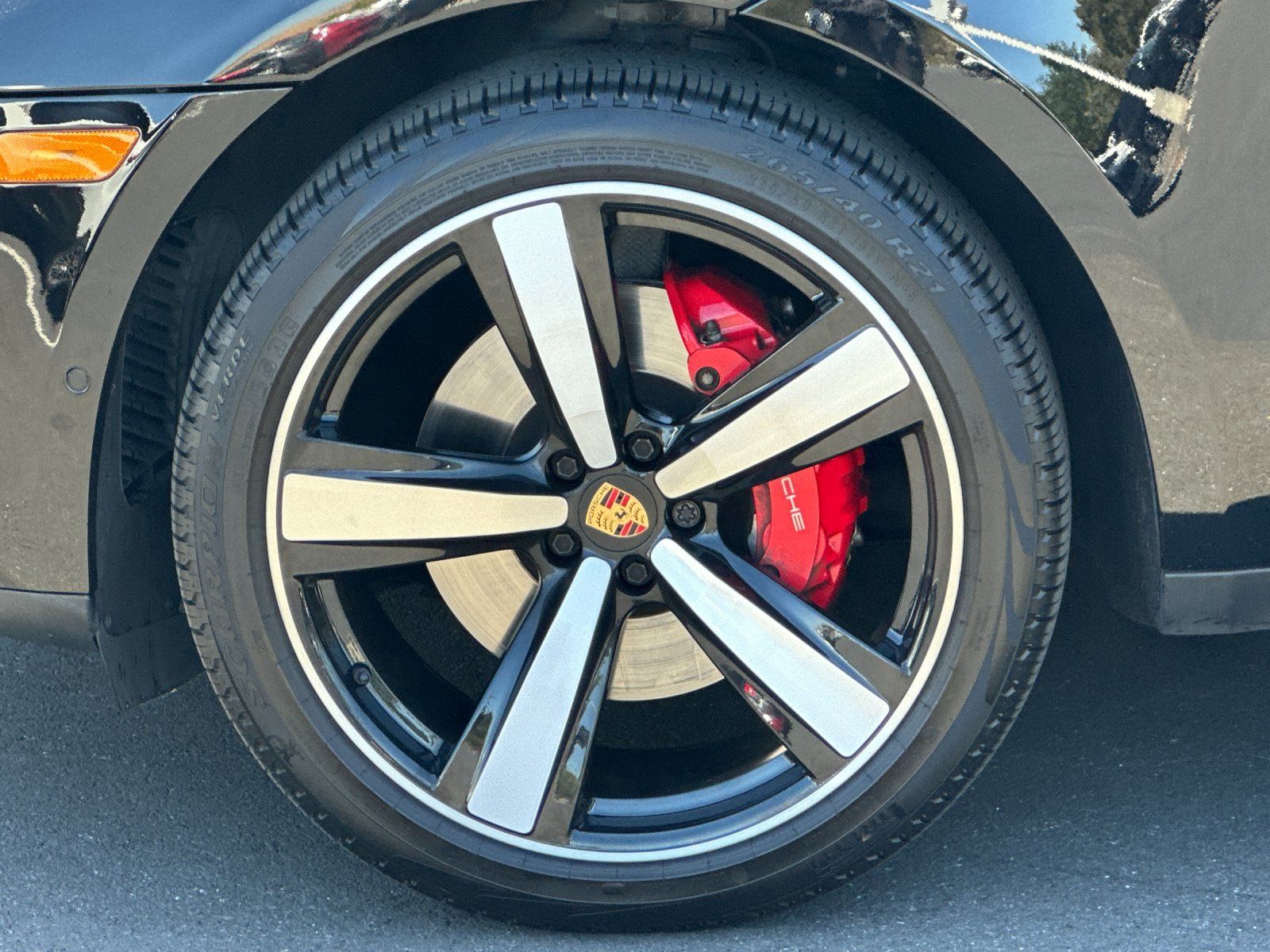 2024 Porsche Macan S — full photo 25 of 27