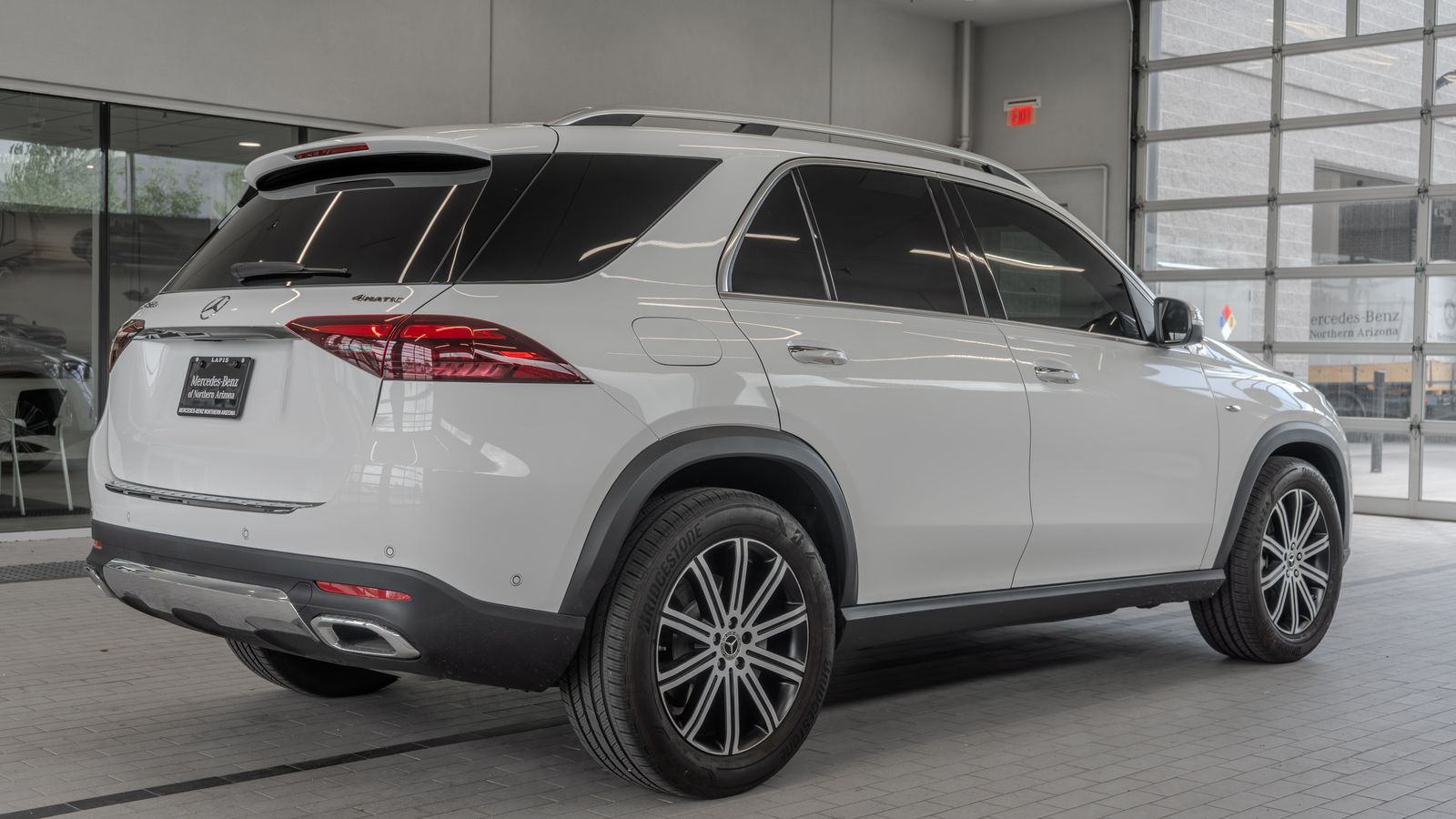 2025 Mercedes-Benz GLE GLE 450e — foto completa 30 de 34
