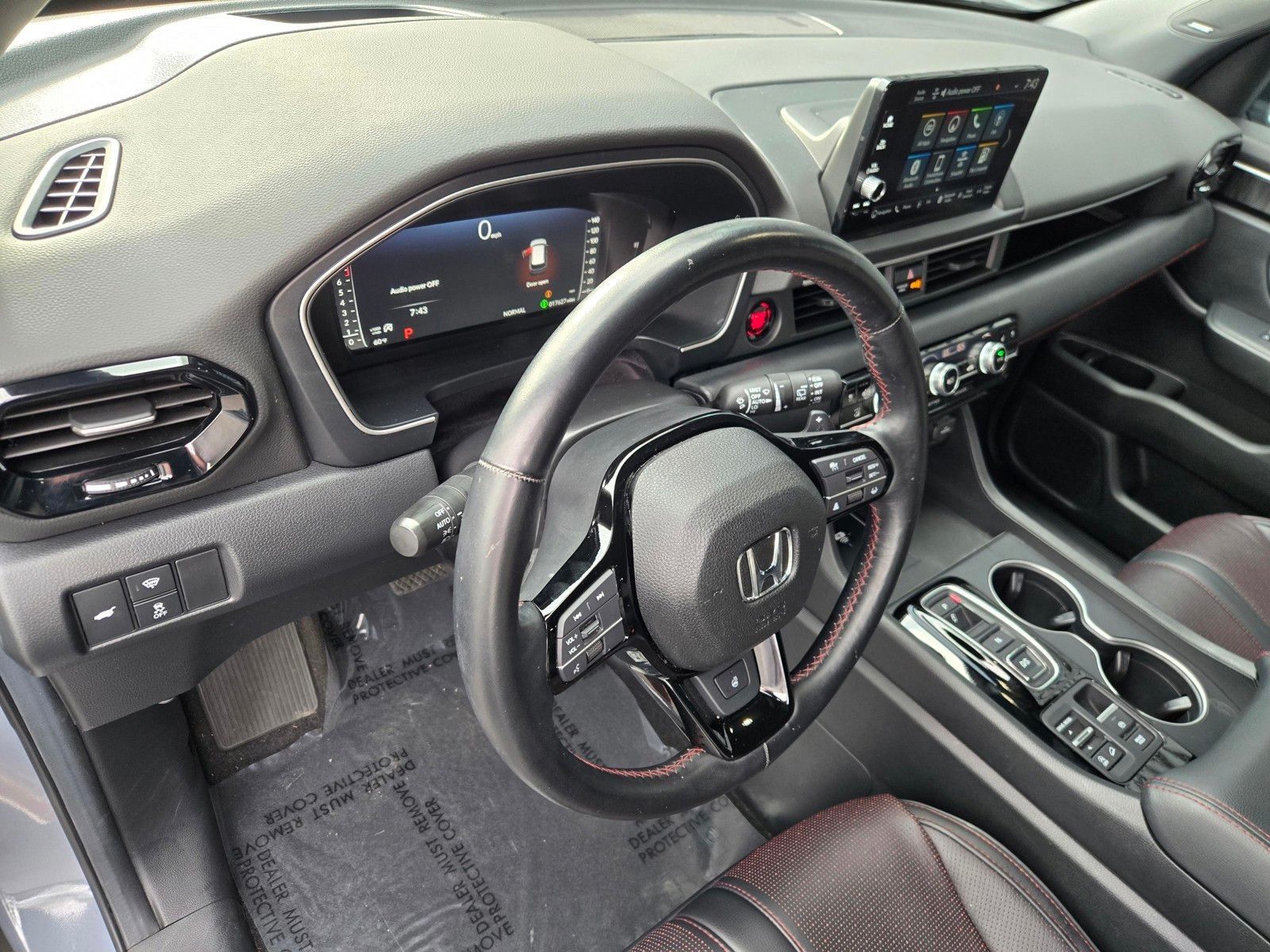 2025 Honda Pilot Black Edition — full photo 19 of 28