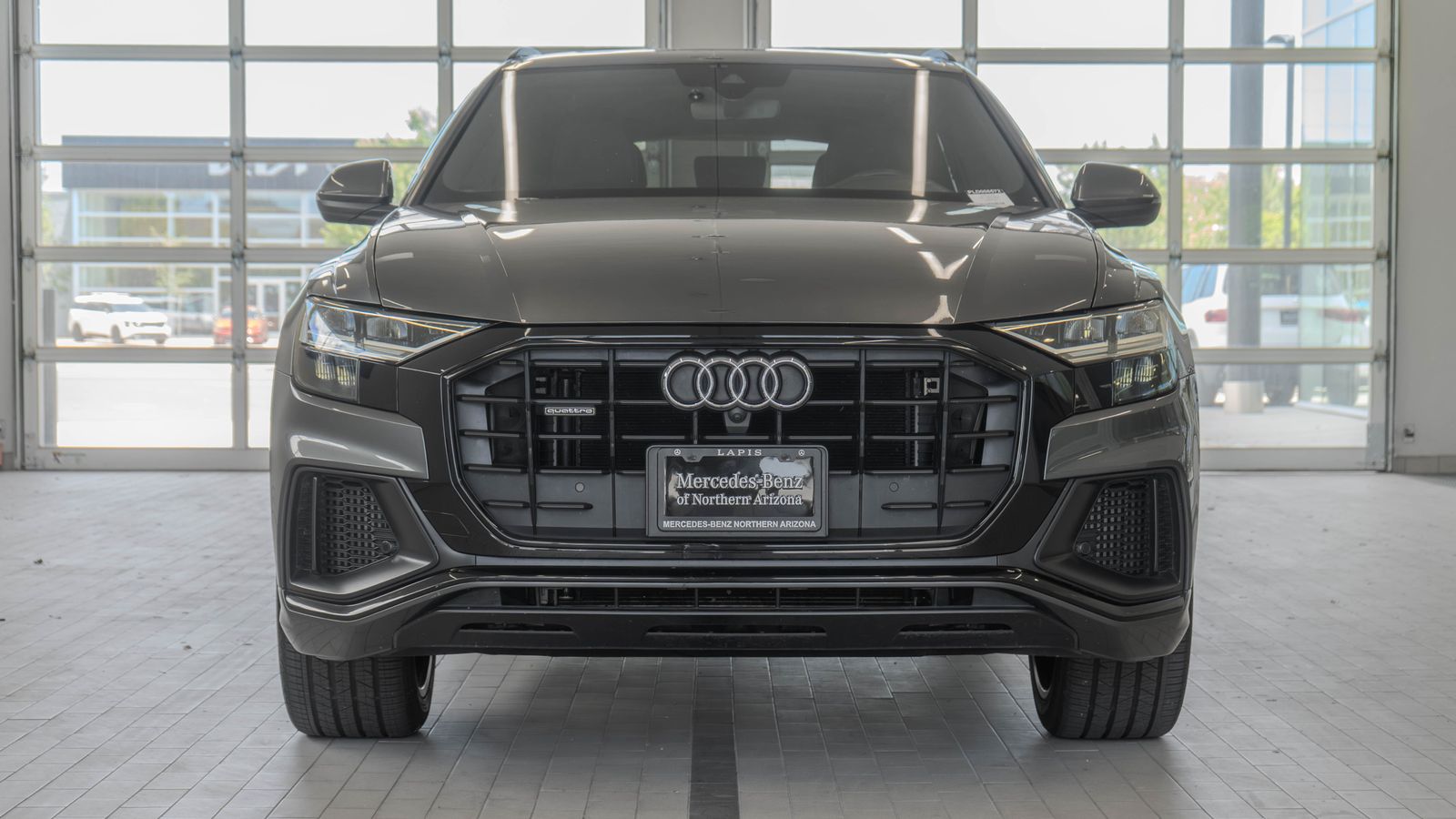 2020 Audi Q8 55 Premium Plus — foto completa 11 de 34