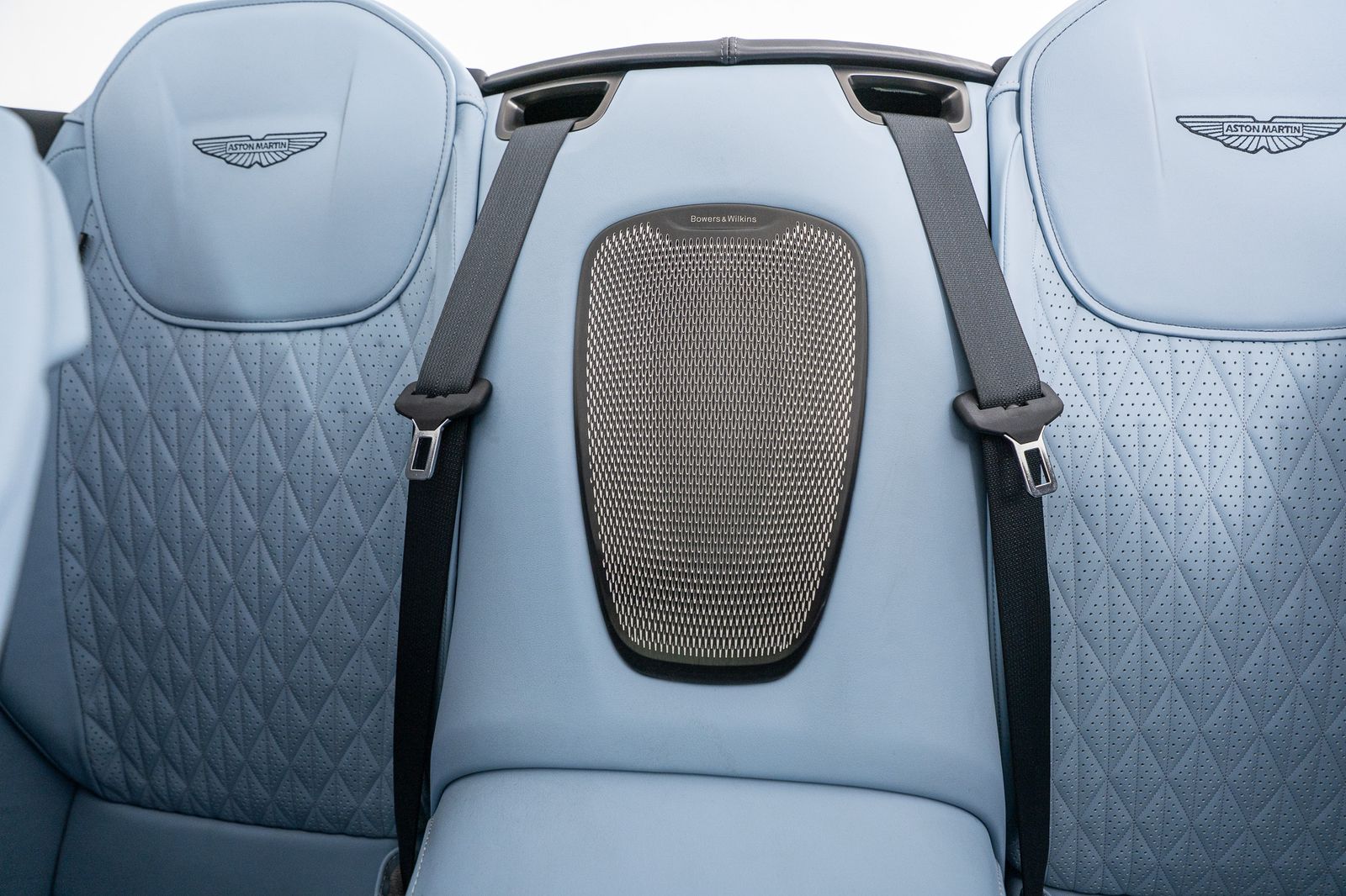 2024 Aston Martin DB12 Volante — foto completa 22 de 55