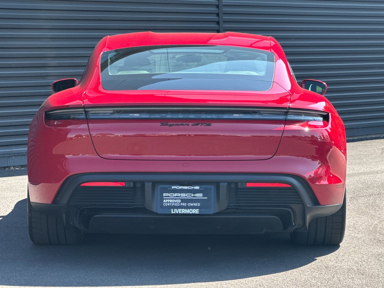2025 Porsche Taycan GTS — full photo 7 of 28