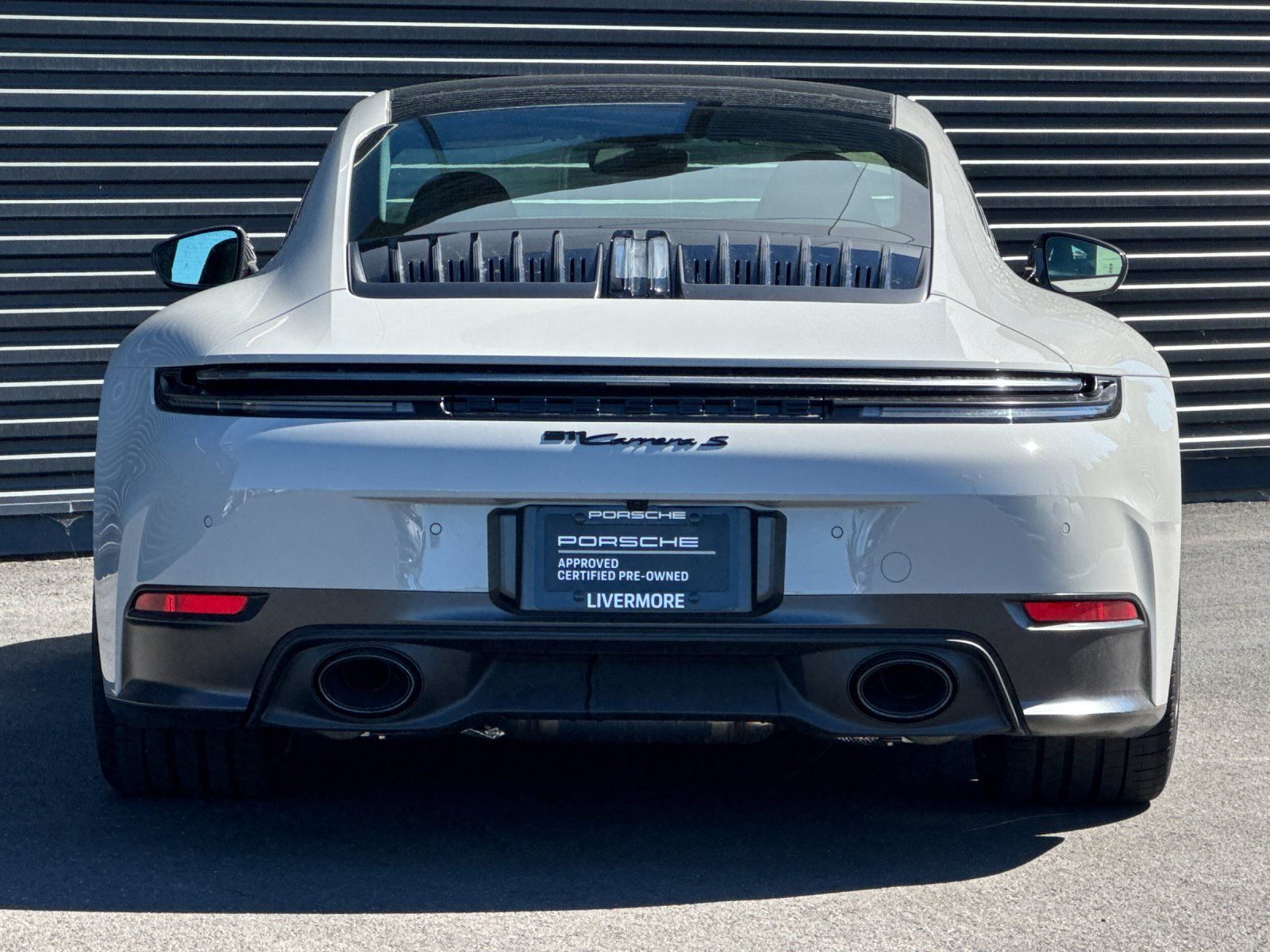 2025 Porsche 911 Carrera S — full photo 6 of 28