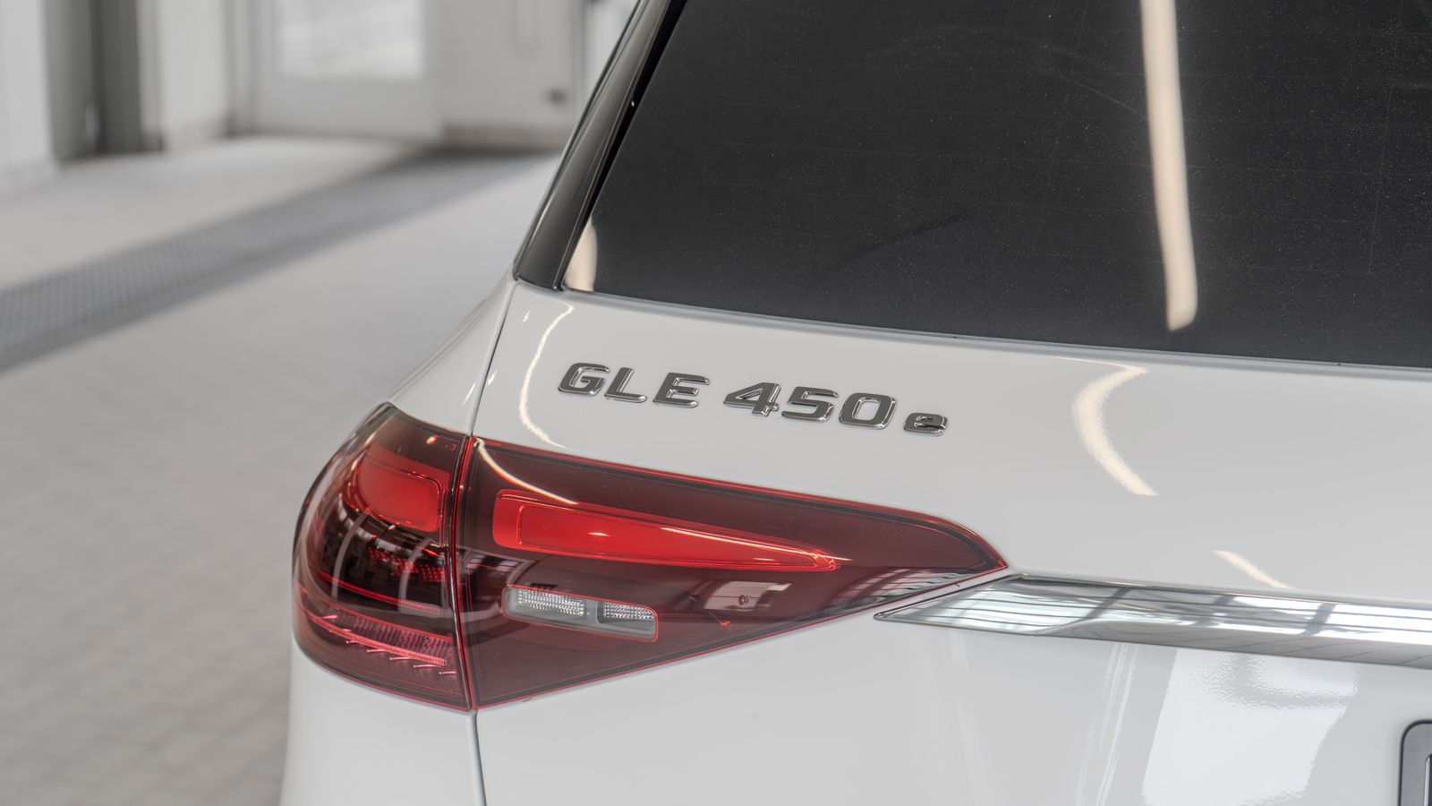 2025 Mercedes-Benz GLE GLE 450e — foto completa 21 de 34