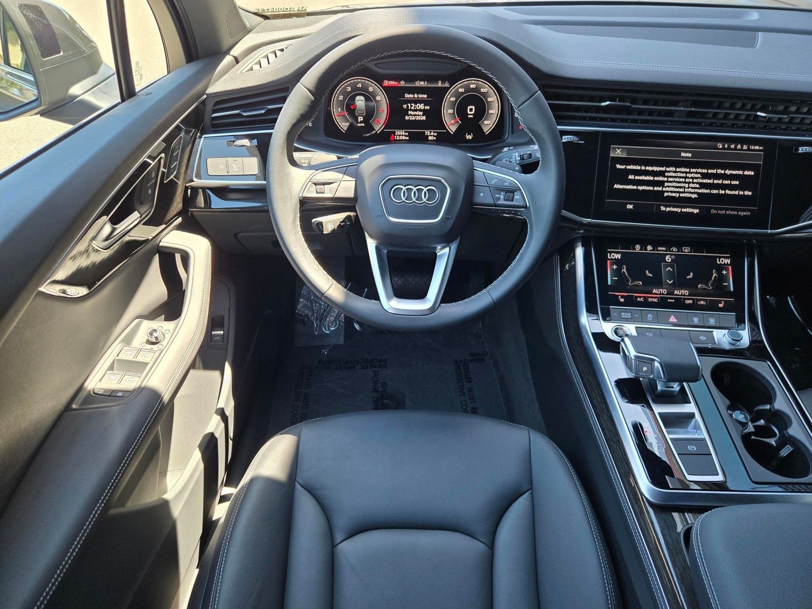 2025 Audi Q7 55 Premium Plus — foto completa 13 de 45