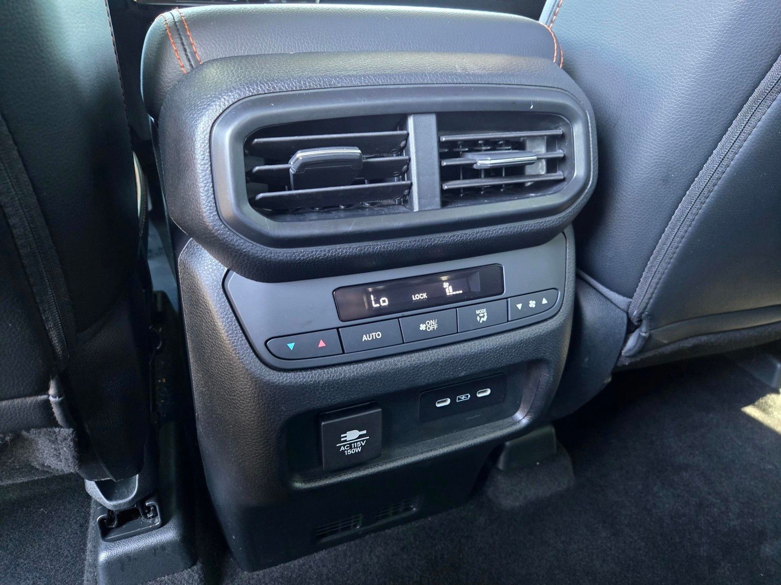 2025 Honda Pilot TrailSport — full photo 12 of 28