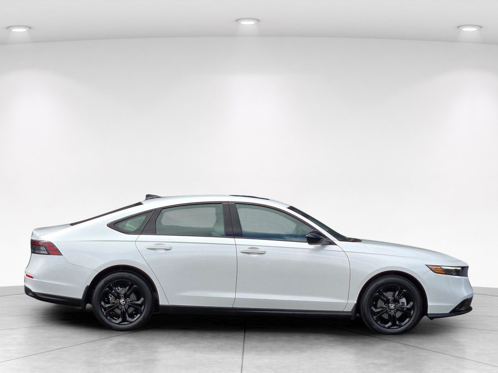 2025 Honda Accord SE — full photo 8 of 28