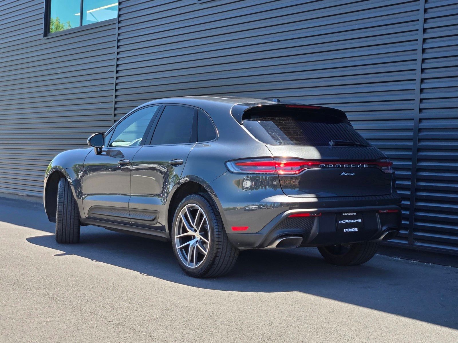 2025 Porsche Macan Base — foto completa 3 de 27