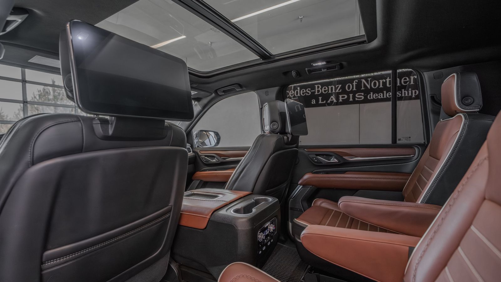 2024 GMC Yukon XL Denali Ultimate — foto completa 26 de 35
