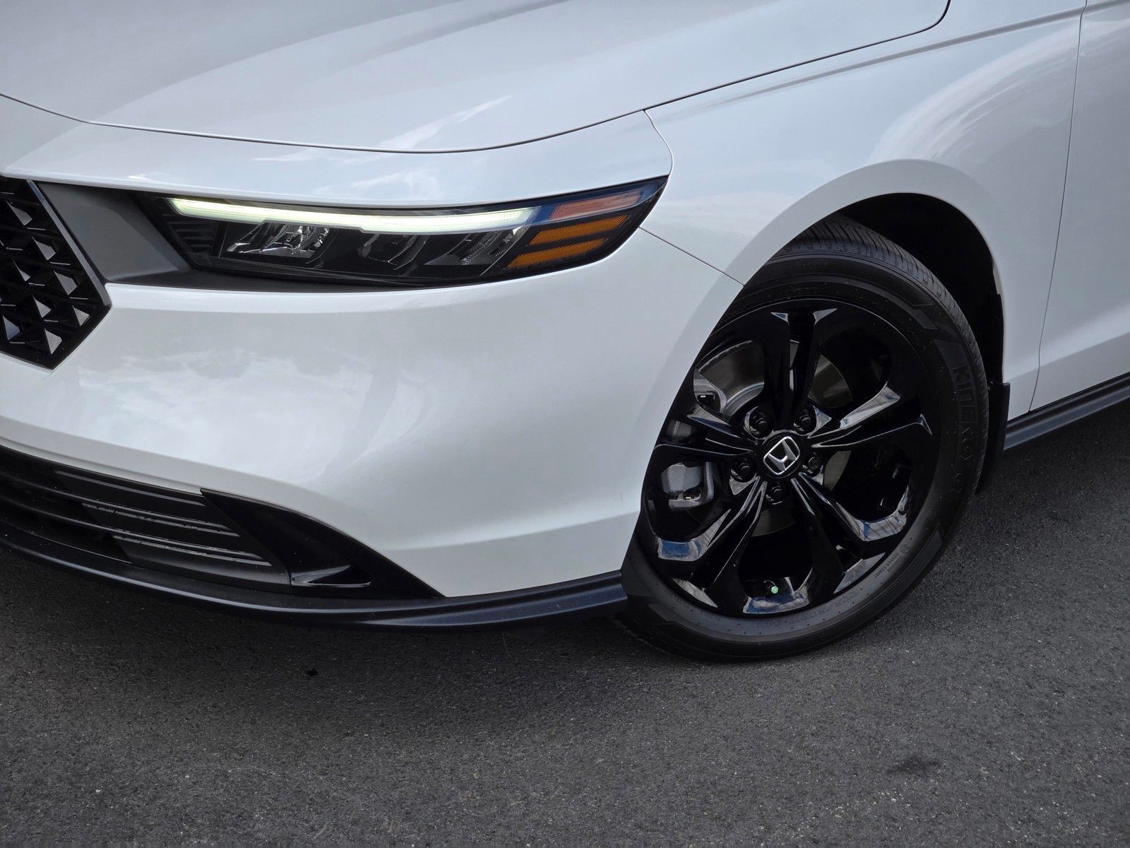 2025 Honda Accord SE — foto completa 10 de 28