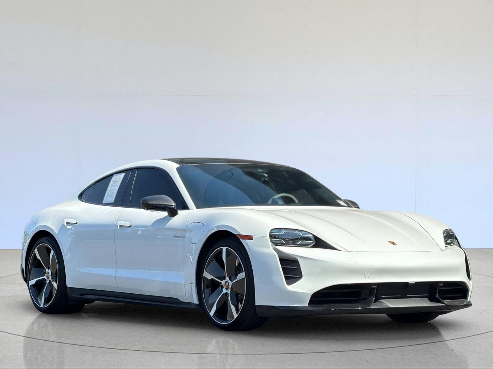 2021 Porsche Taycan Turbo — full photo 11 of 29