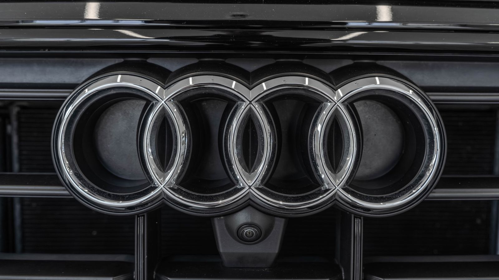 2020 Audi Q8 55 Premium Plus — foto completa 5 de 34