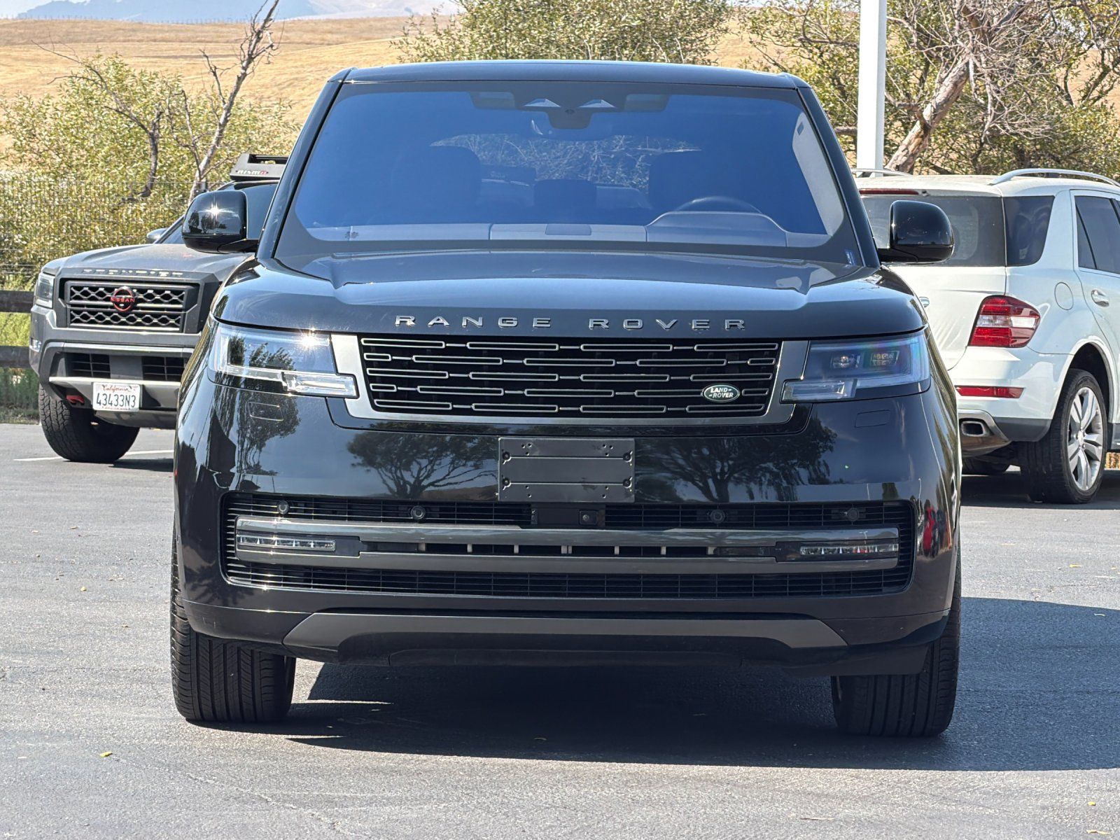 2023 Land Rover Range Rover SE — full photo 8 of 29
