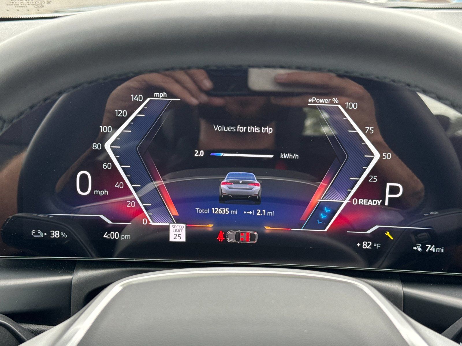 2025 BMW i4 eDrive40 — full photo 23 of 28