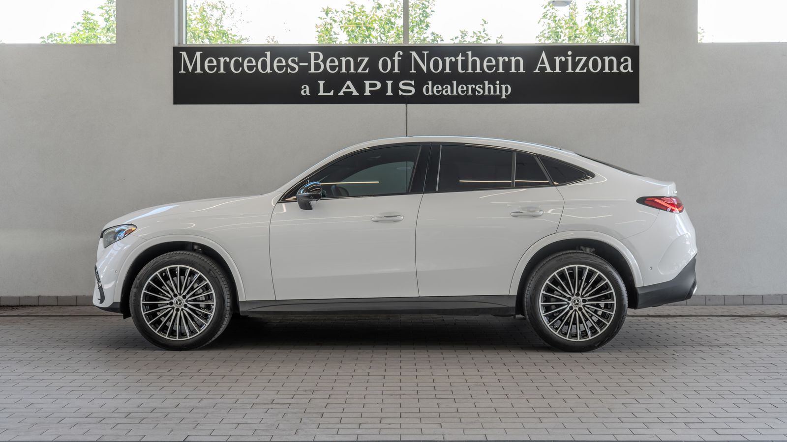 2024 Mercedes-Benz GLC GLC 300 Coupe — full photo 2 of 35
