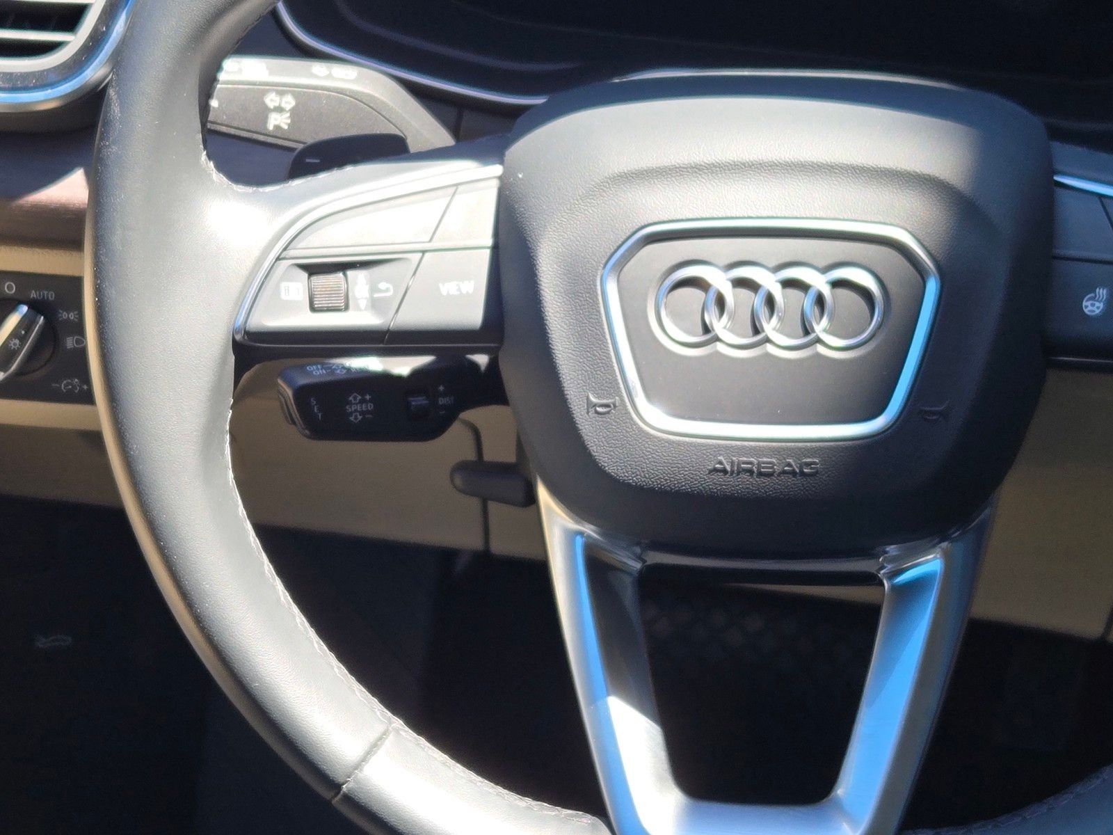 2023 Audi Q5 e 55 Premium Plus — foto completa 15 de 45