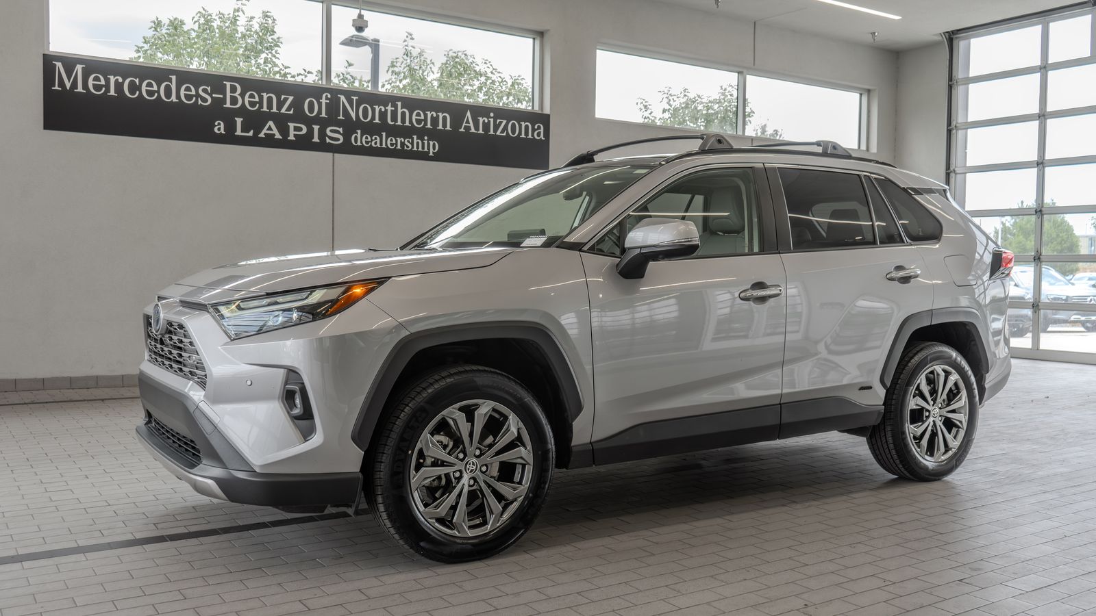 2024 Toyota RAV4 Hybrid Limited — foto completa 3 de 35