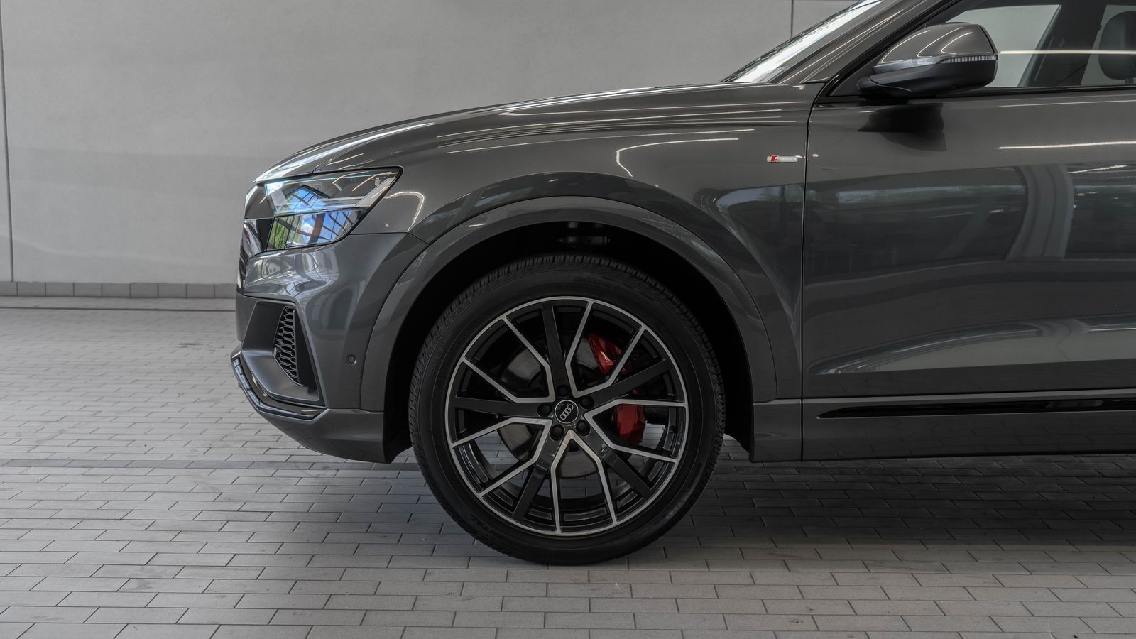 2020 Audi Q8 55 Premium Plus — full photo 4 of 34
