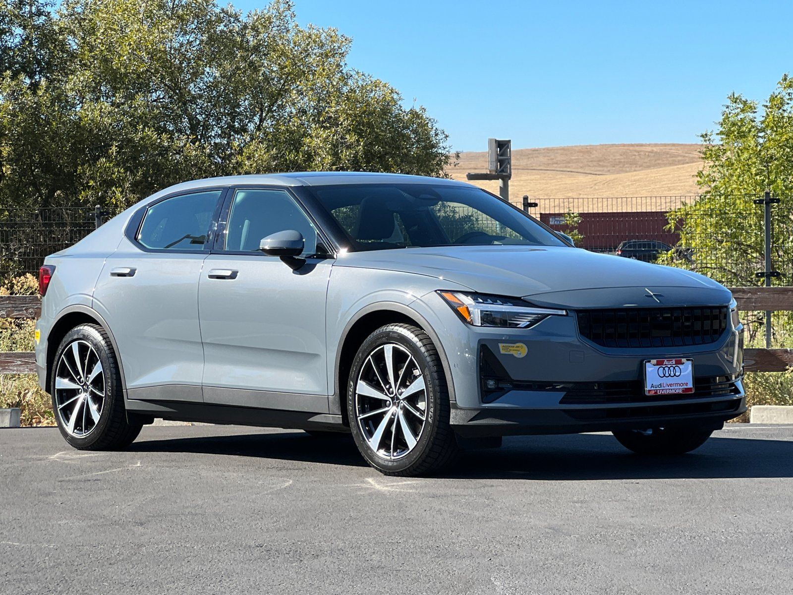 2022 Polestar 2 Long Range Dual Motor — full photo 8 of 29