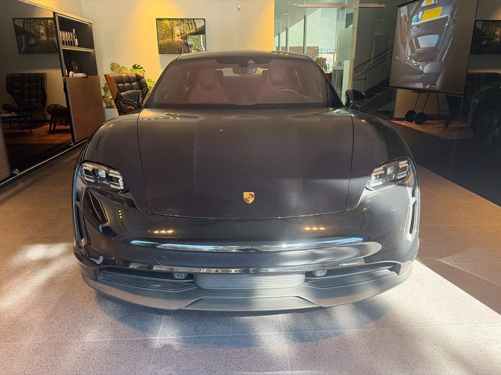 2023 Porsche Taycan Base — photo 1 of 10