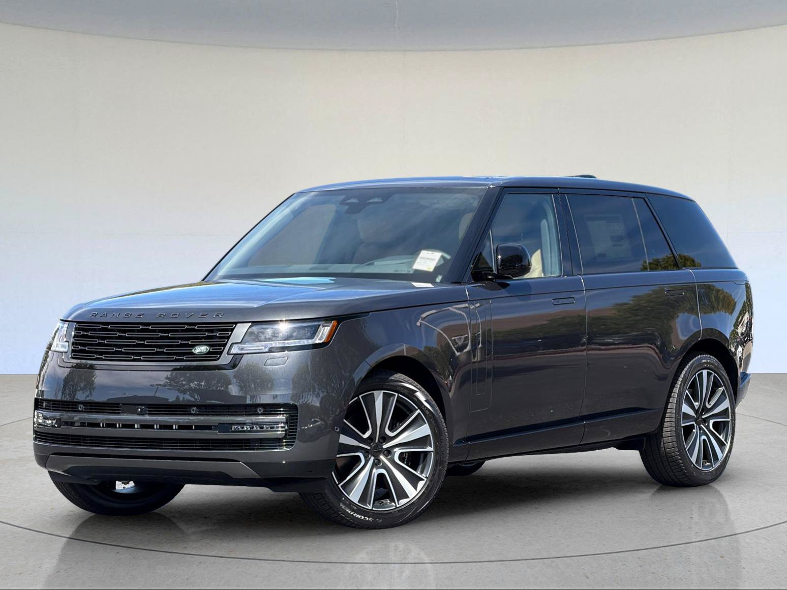 2026 Land Rover Range Rover SE — photo 1 of 26
